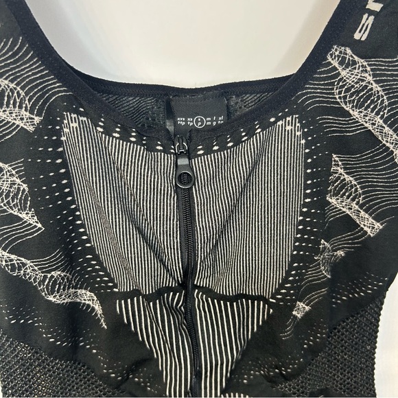 iets frans… Urban Outfitters Mini Dress with Zip and U Neck in Black/White, Sz S - Picture 7 of 11